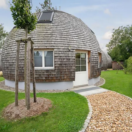 Kugelhaus Kirana - Ruhiges Naturdomizil In Runder Bauweise Am Waldrand Des Tollensesees *